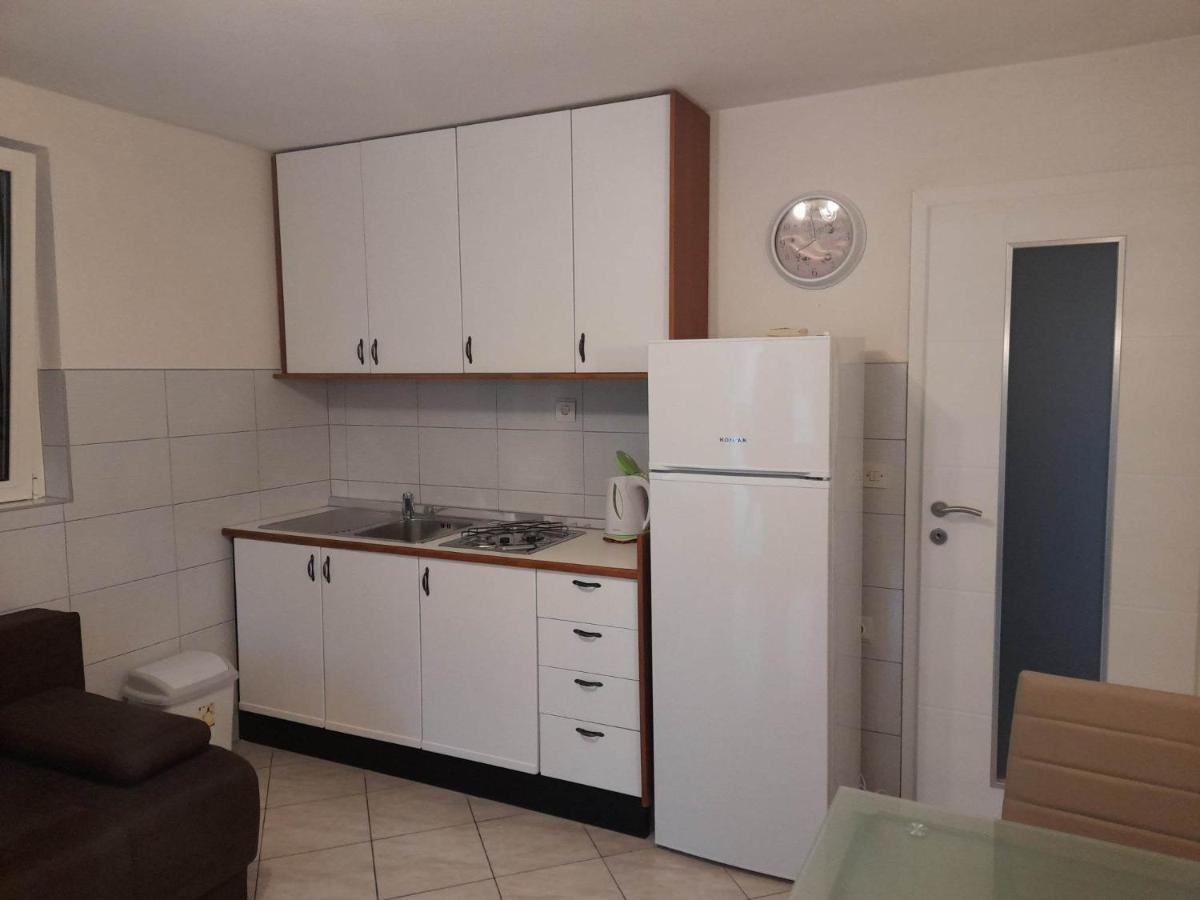Franko Apartmani Zambratija  Ngoại thất bức ảnh