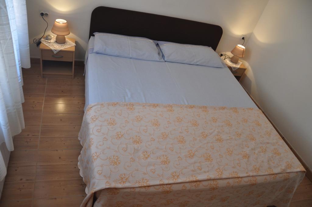 Franko Apartmani Zambratija  Ngoại thất bức ảnh