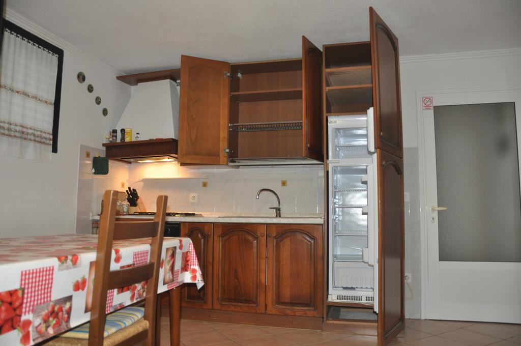 Franko Apartmani Zambratija  Ngoại thất bức ảnh