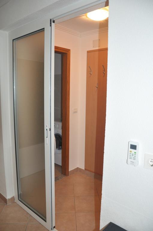 Franko Apartmani Zambratija  Ngoại thất bức ảnh