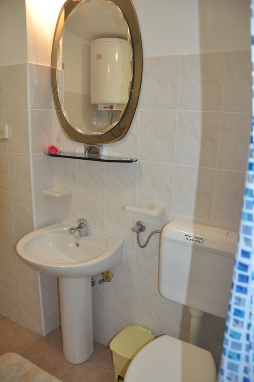 Franko Apartmani Zambratija  Ngoại thất bức ảnh