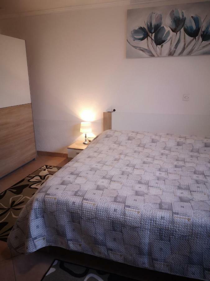 Franko Apartmani Zambratija  Ngoại thất bức ảnh